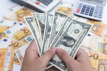 قیمت دلار برای بانکها اعلام شد